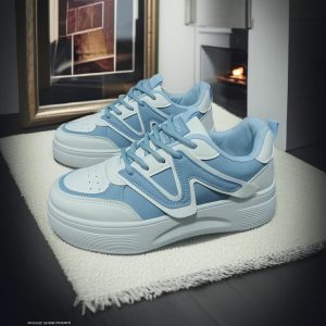 Female Trendy Skateboard Casual Shoes Fashionable Ladies Walking Shoes Comfortable Women's Sneaker